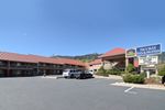 BEST WESTERN Sky Way Inn & Suites