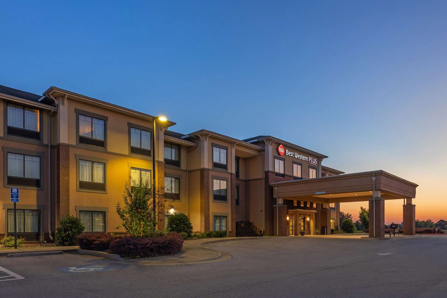 Hotel in Tuscumbia Best Western Plus Tuscumbia/Muscle Shoals