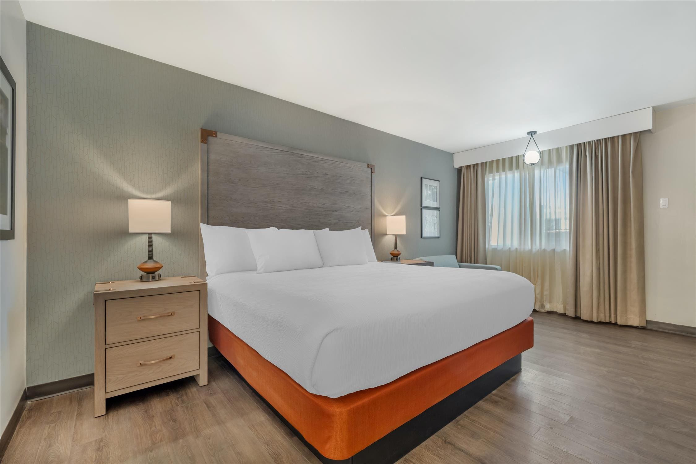 Best Western Plus King's Inn & Suites | Rooms & Rates