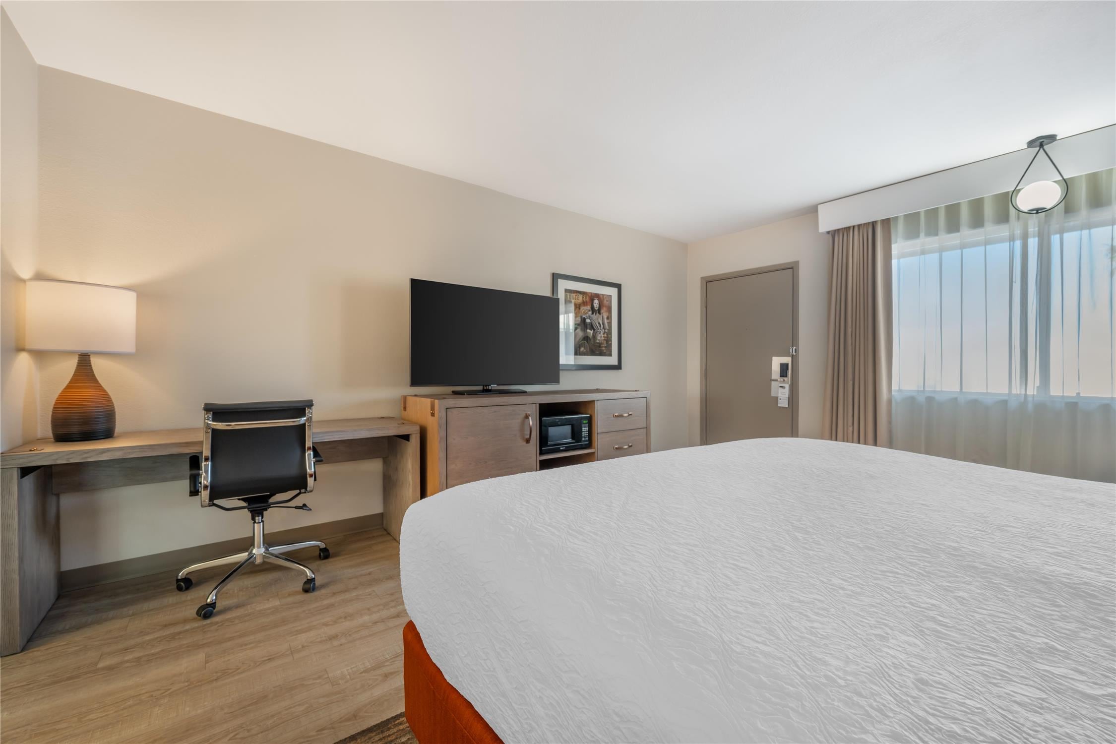 Best Western Plus King's Inn & Suites | Rooms & Rates