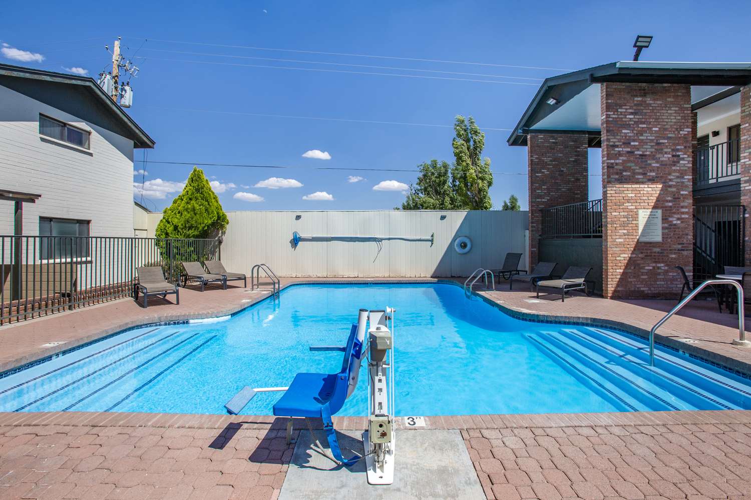 Hotels In Holbrook, AZ- Best Western Arizonian Inn & Suites