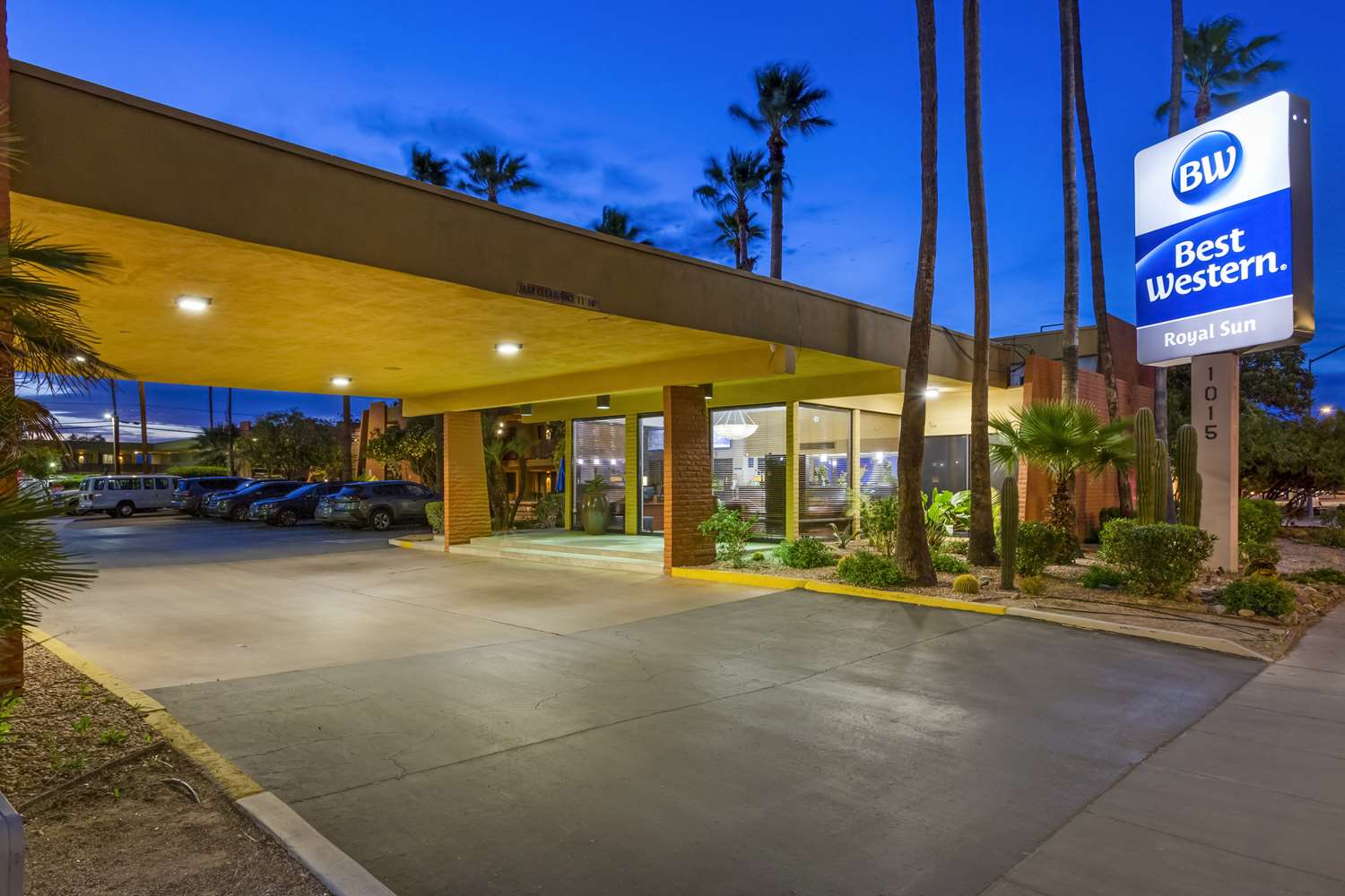Hotel in Tucson  Best Western Royal Sun Inn & Suites
