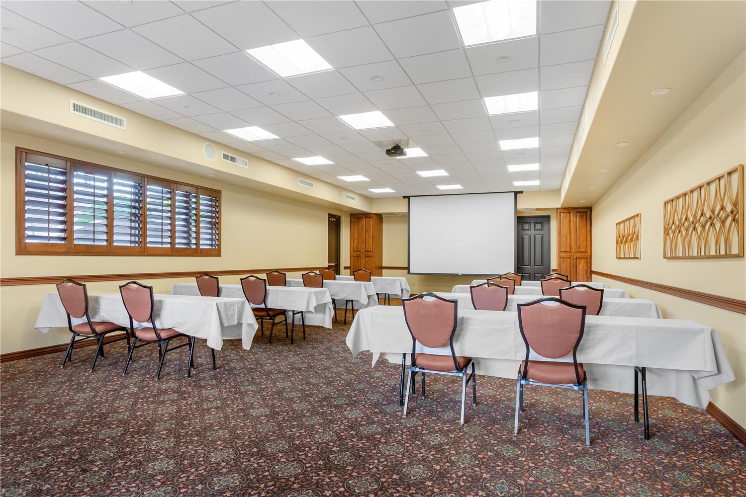 Hotel in Sedona | Best Western Plus Arroyo Roble Hotel & Creekside Villas