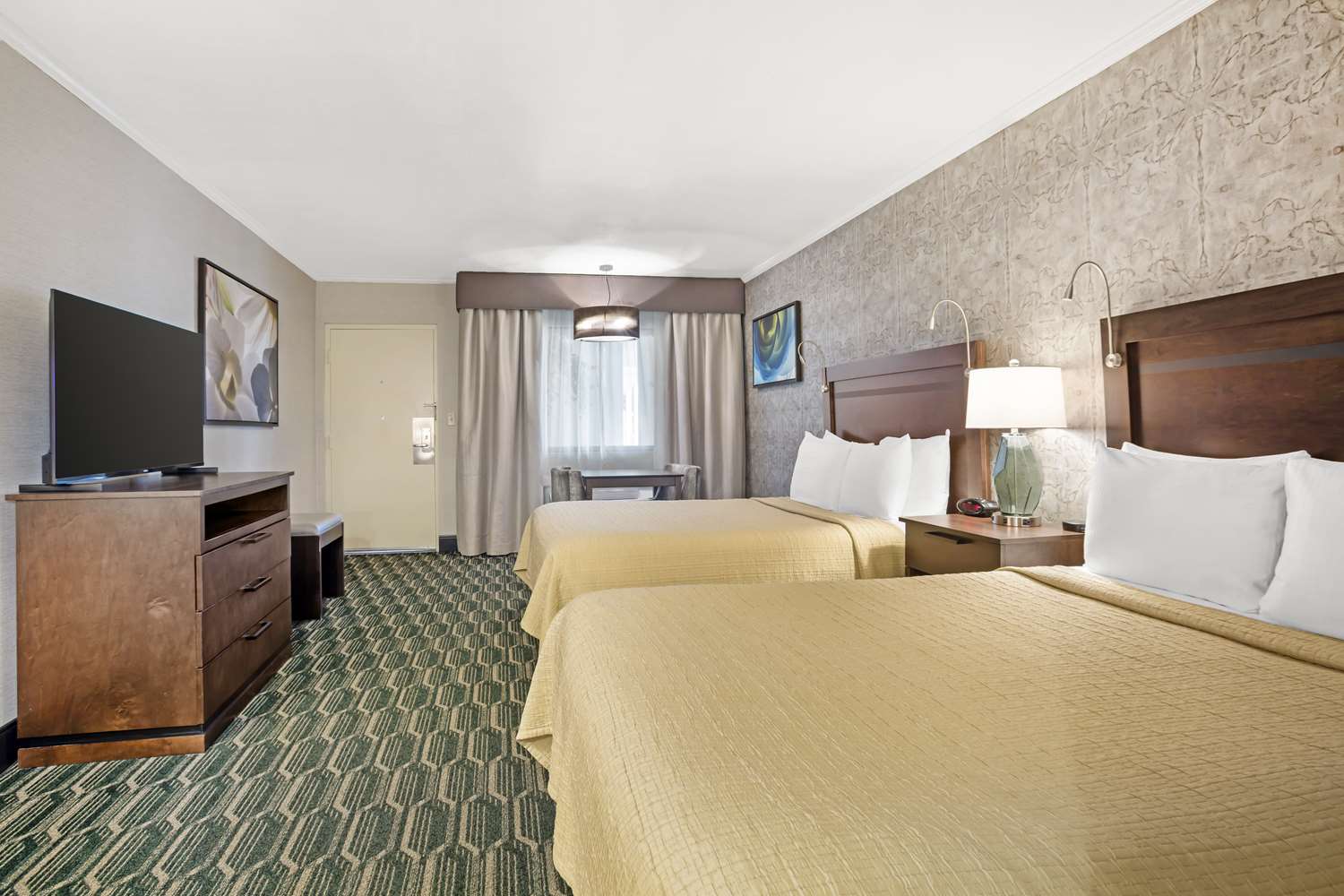 Sew in the Bay - Queen Suite - Shared Occupancy (2 Beds) Sew in the Bay - Queen Suite - Shared Occupancy (2 Beds)