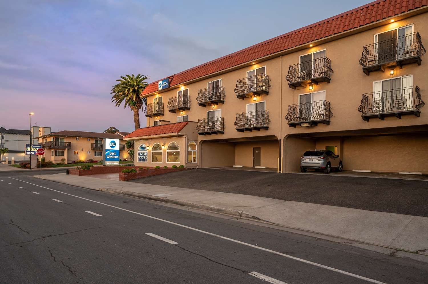 Sea Air Inn & Suites  BEST RATES at our Downtown Morro Bay Hotel