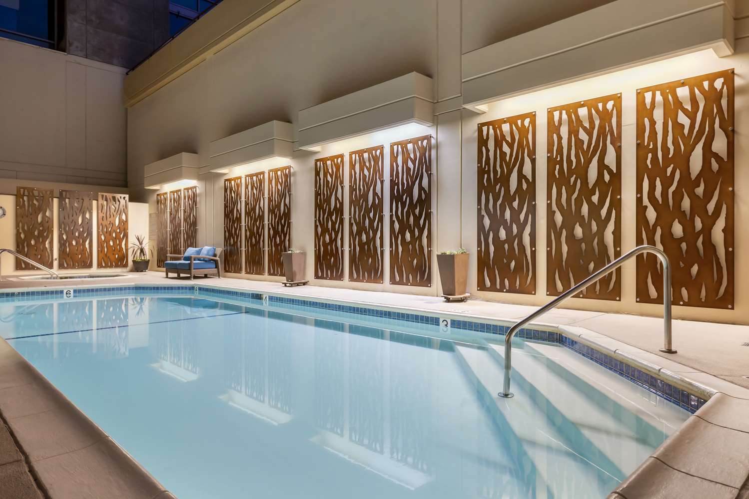 Hotel in San Diego | Best Western Plus Bayside Inn