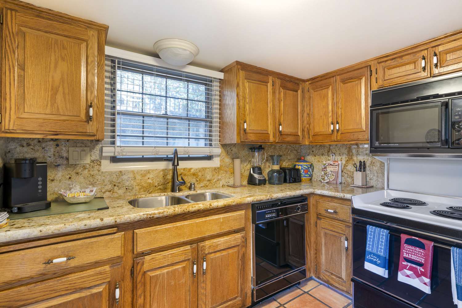 How to Adjust Non Adjustable Cabinet Hinges & Eliminate Ants