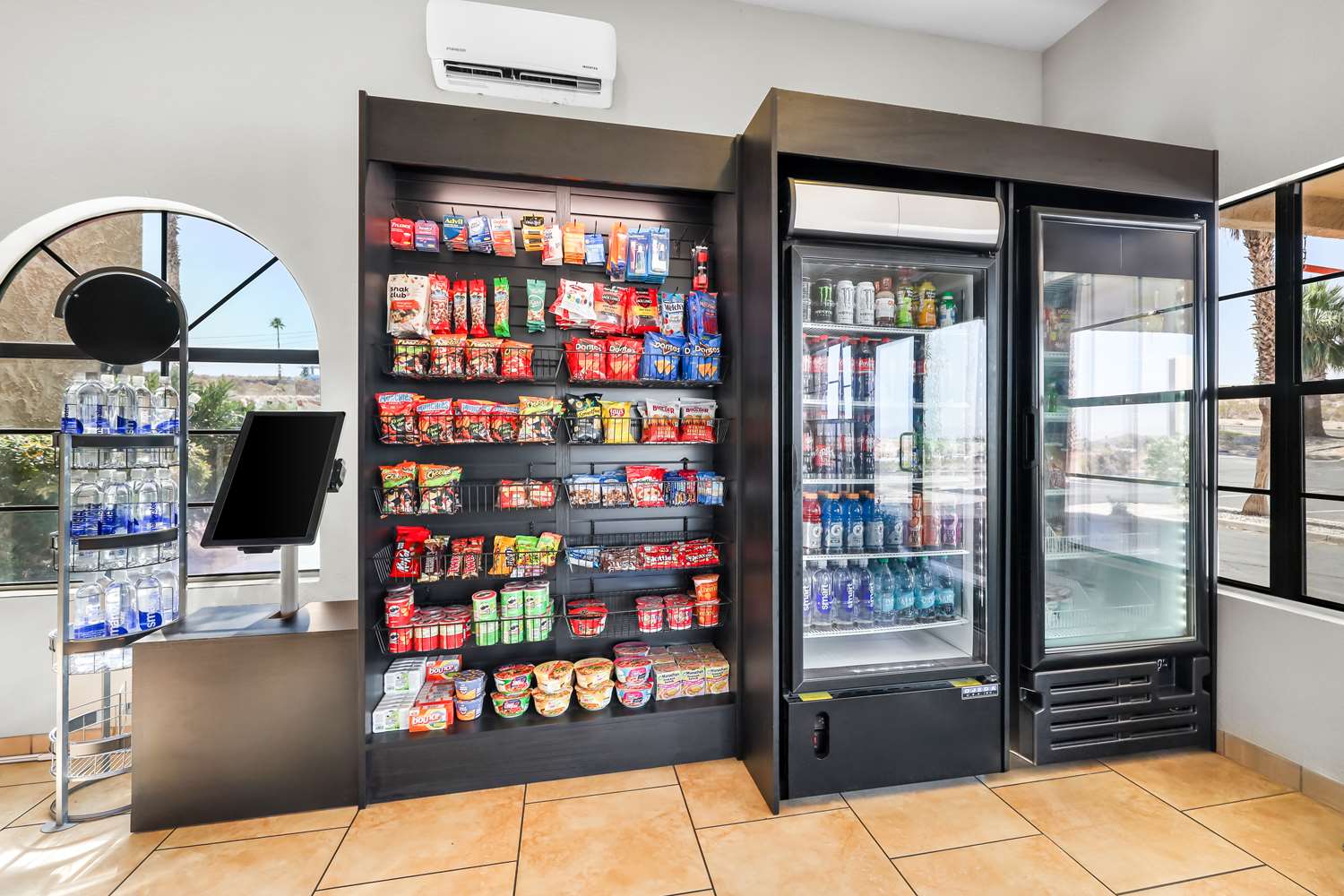 Hotel in Twentynine Palms SureStay Plus by Best Western