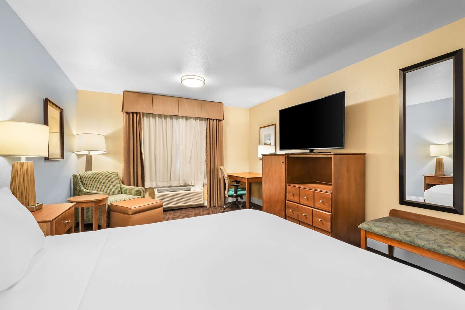 Hotel in Twentynine Palms | SureStay Plus by Best Western 