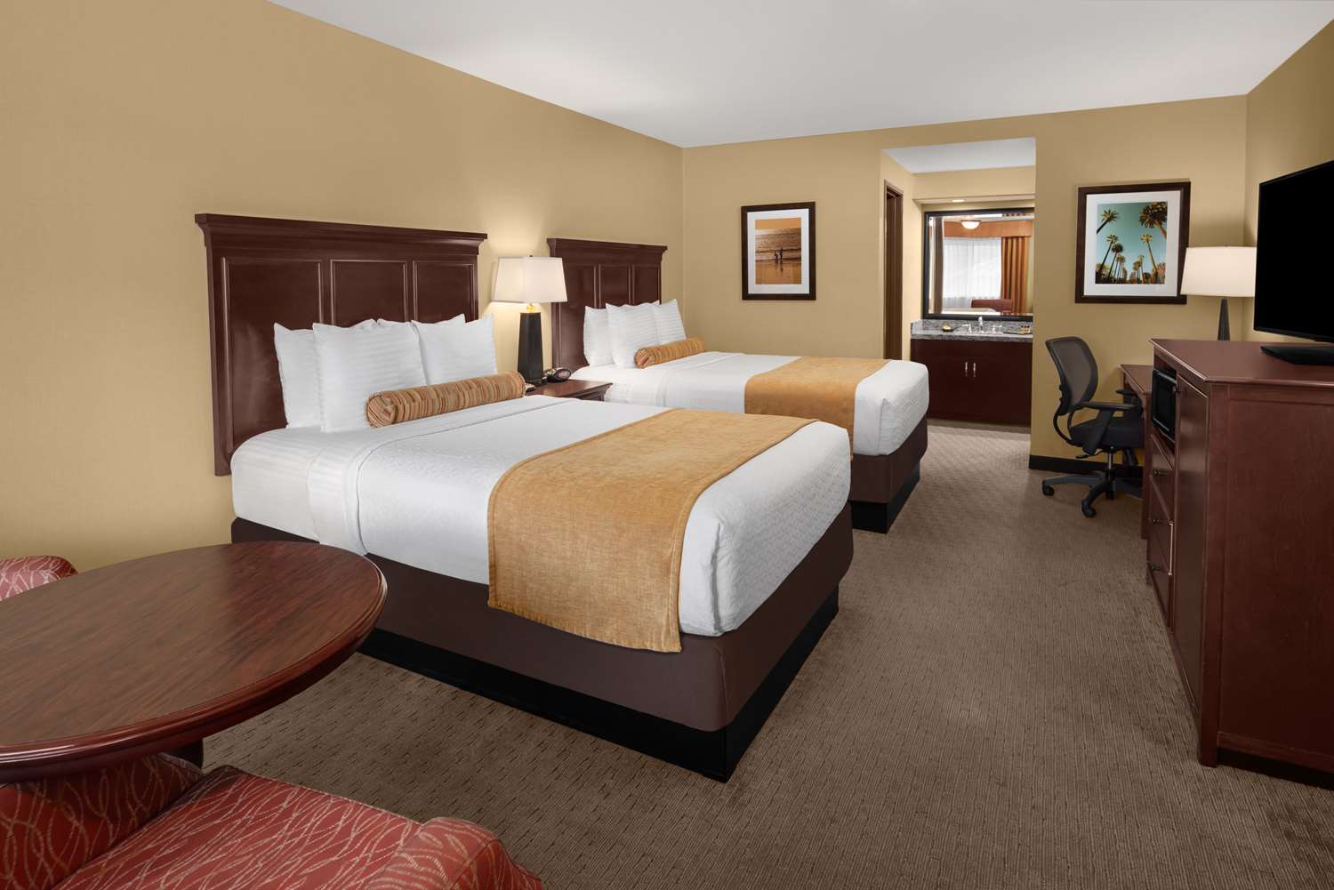 Best Western Plus Redondo Beach Inn | Hotel Rooms