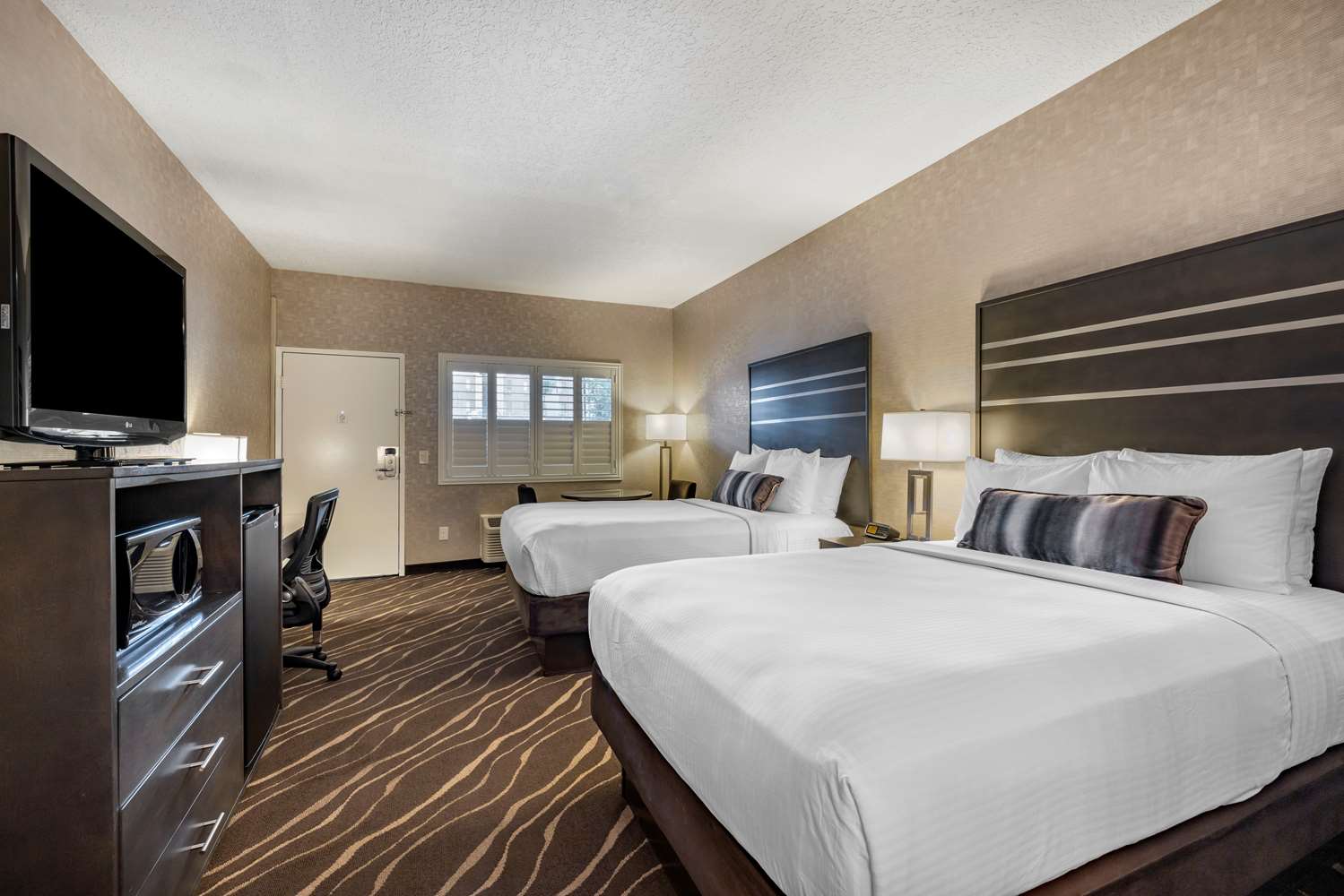 Hotel in Anaheim  Best Western Plus Park Place Inn - Mini Suites