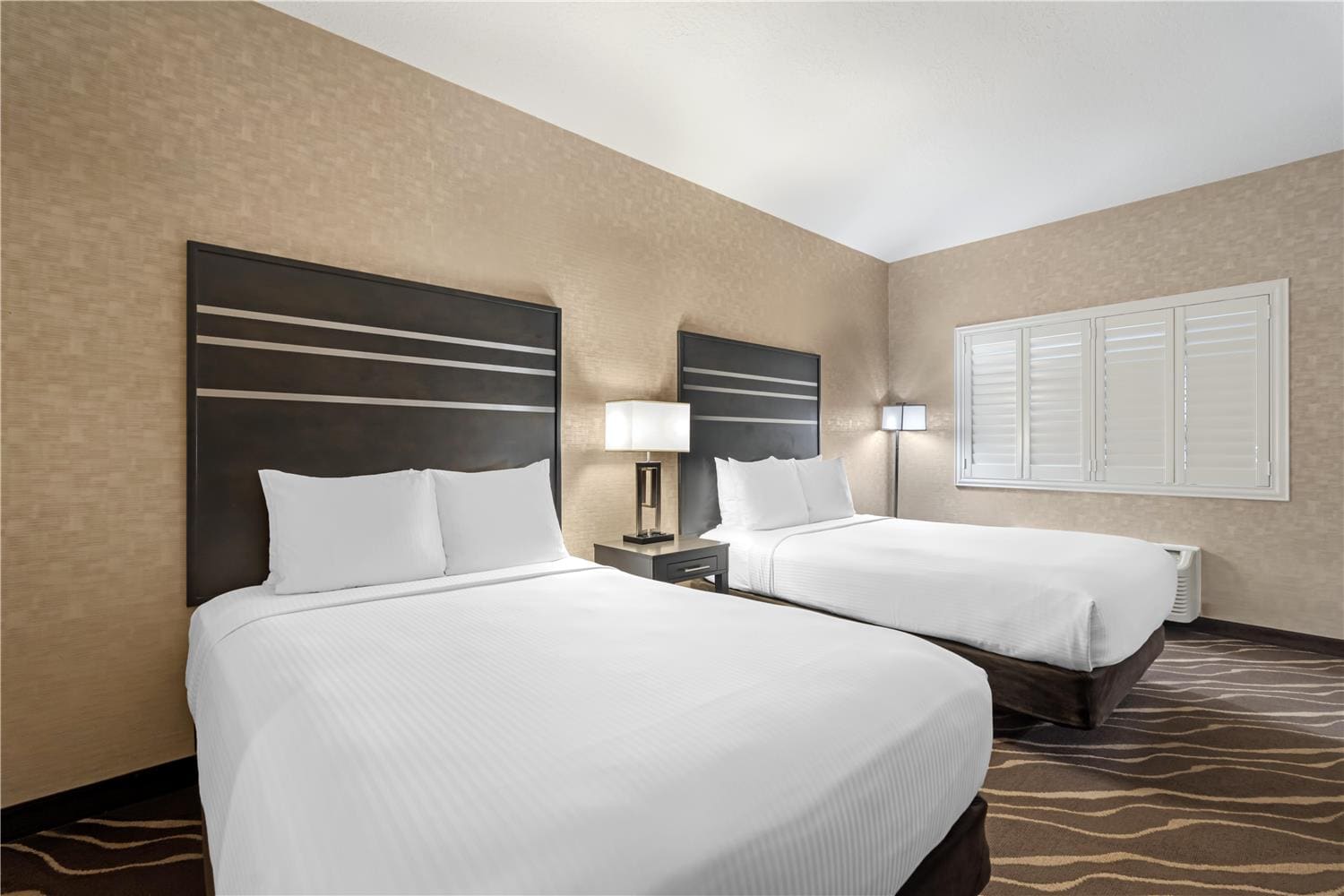 difference between dining room and breakfast room - It's All About the Vibe: Formality Level Explained