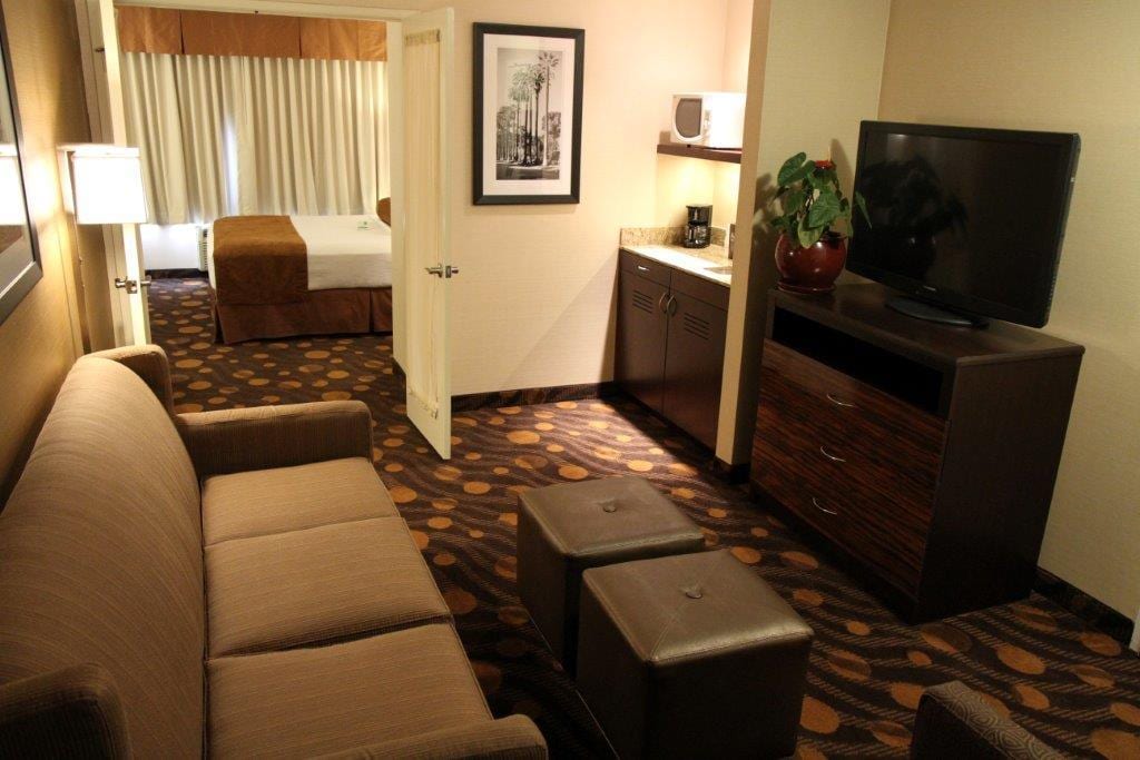 Coronado Ca Hotel Best Western Plus Suites Guest Rooms Rates
