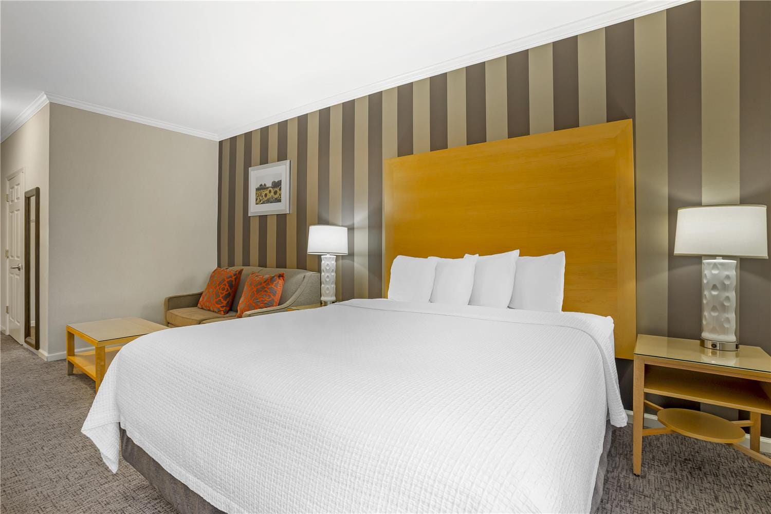 Hotel in Dixon | Best Western Plus Dixon Davis