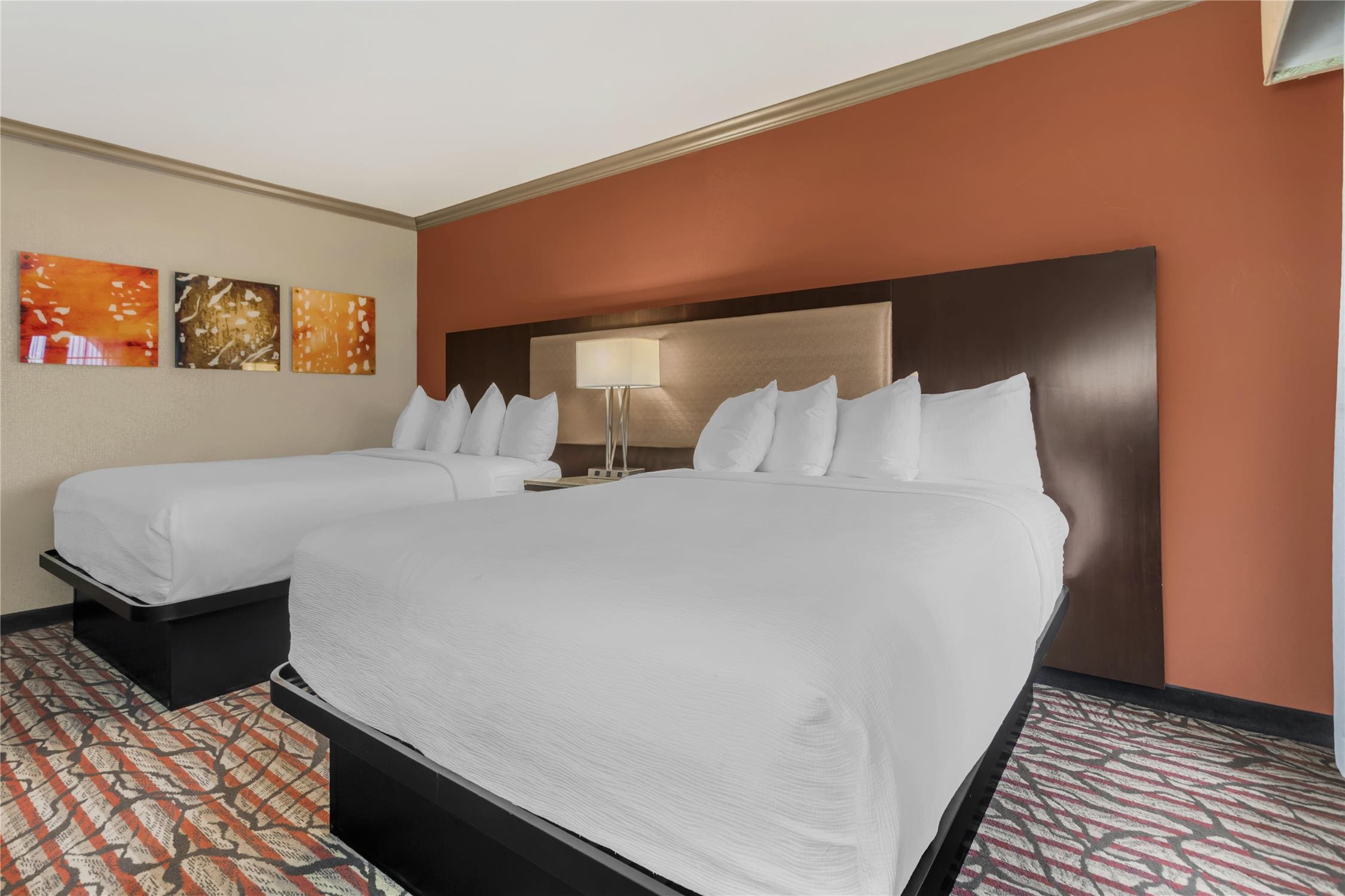 Best Western Plus Brookside Inn | Rooms & Rates