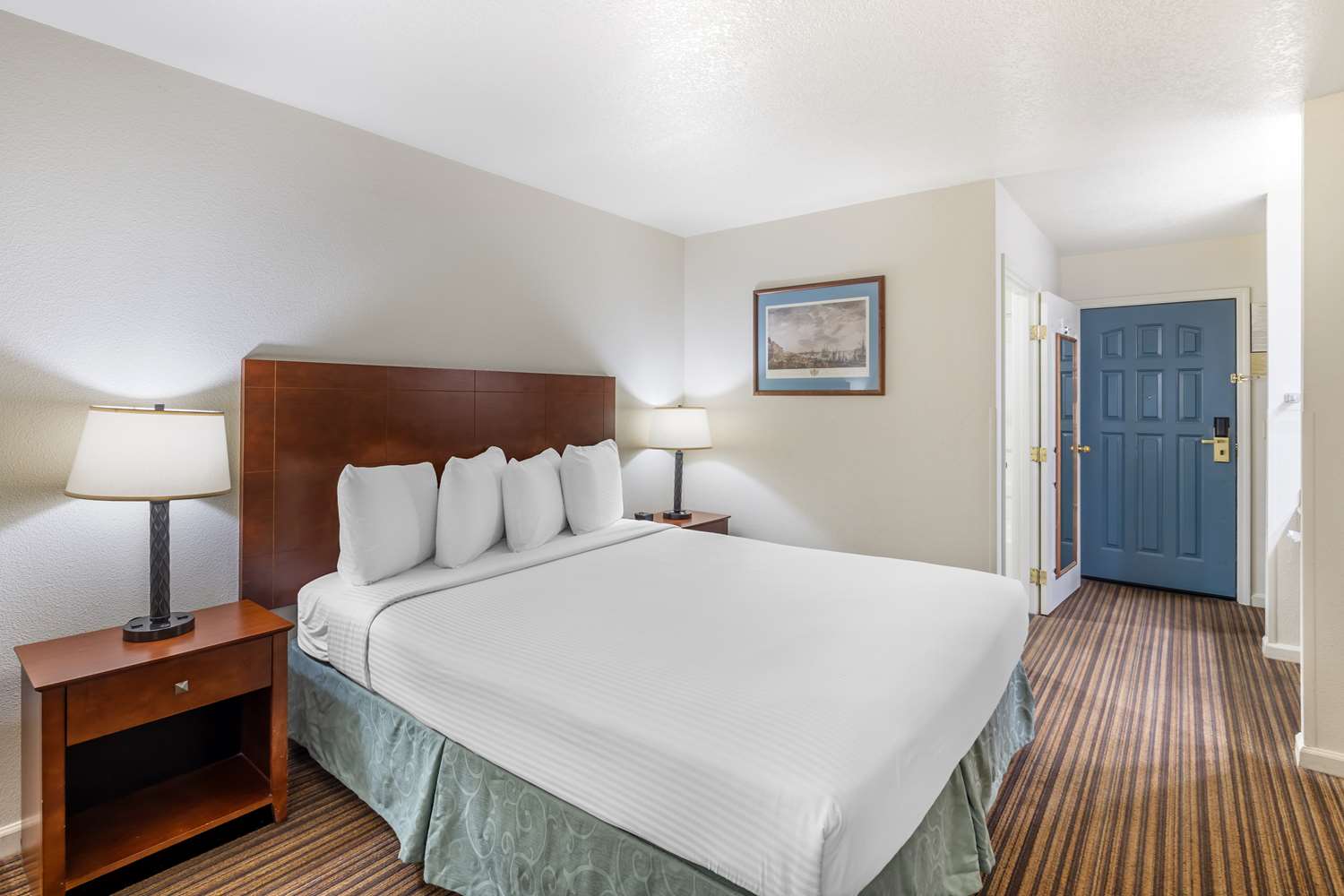 Sew in the Bay - Queen Suite - Shared Occupancy (2 Beds) Sew in the Bay - Queen Suite - Shared Occupancy (2 Beds)