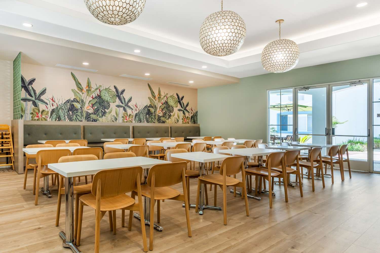 Hotel in Capitola Best Western Plus Capitola By-the-Sea Inn Suites