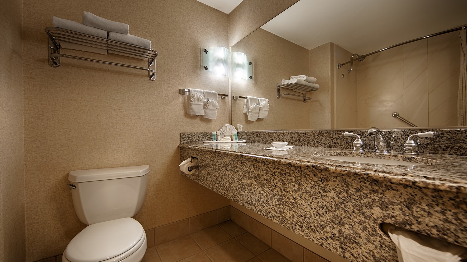 Hotel In Angels Camp Ca Best Western Cedar Inn Suites Enjoy Getting Ready In Our Guest Bathrooms