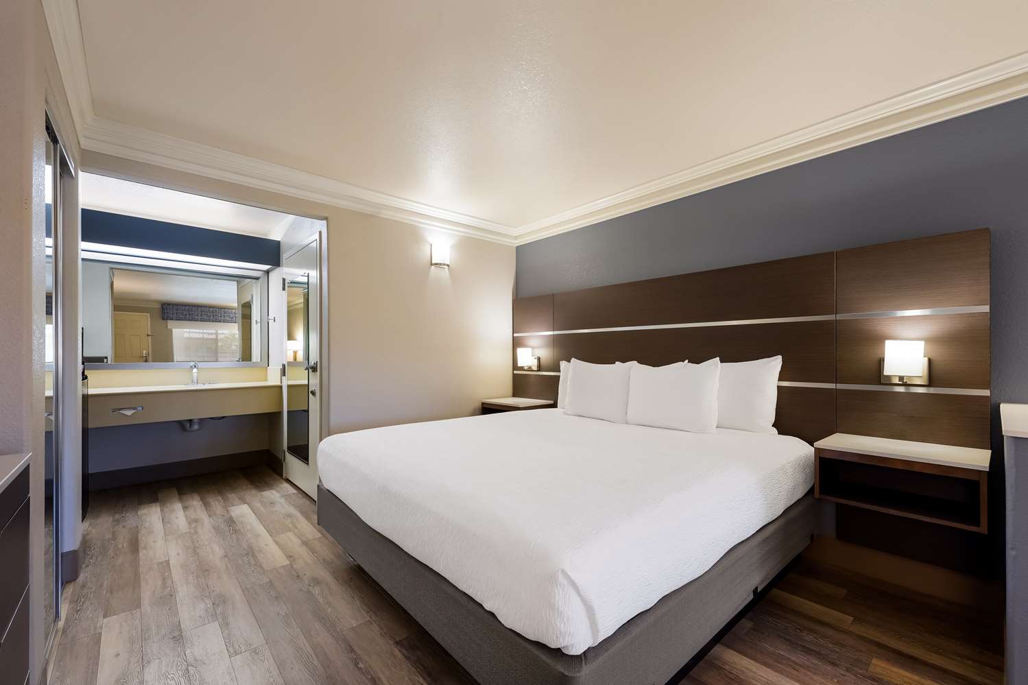 Tachi Palace Casino Resort shows off first phase of its hotel rooms  renovations