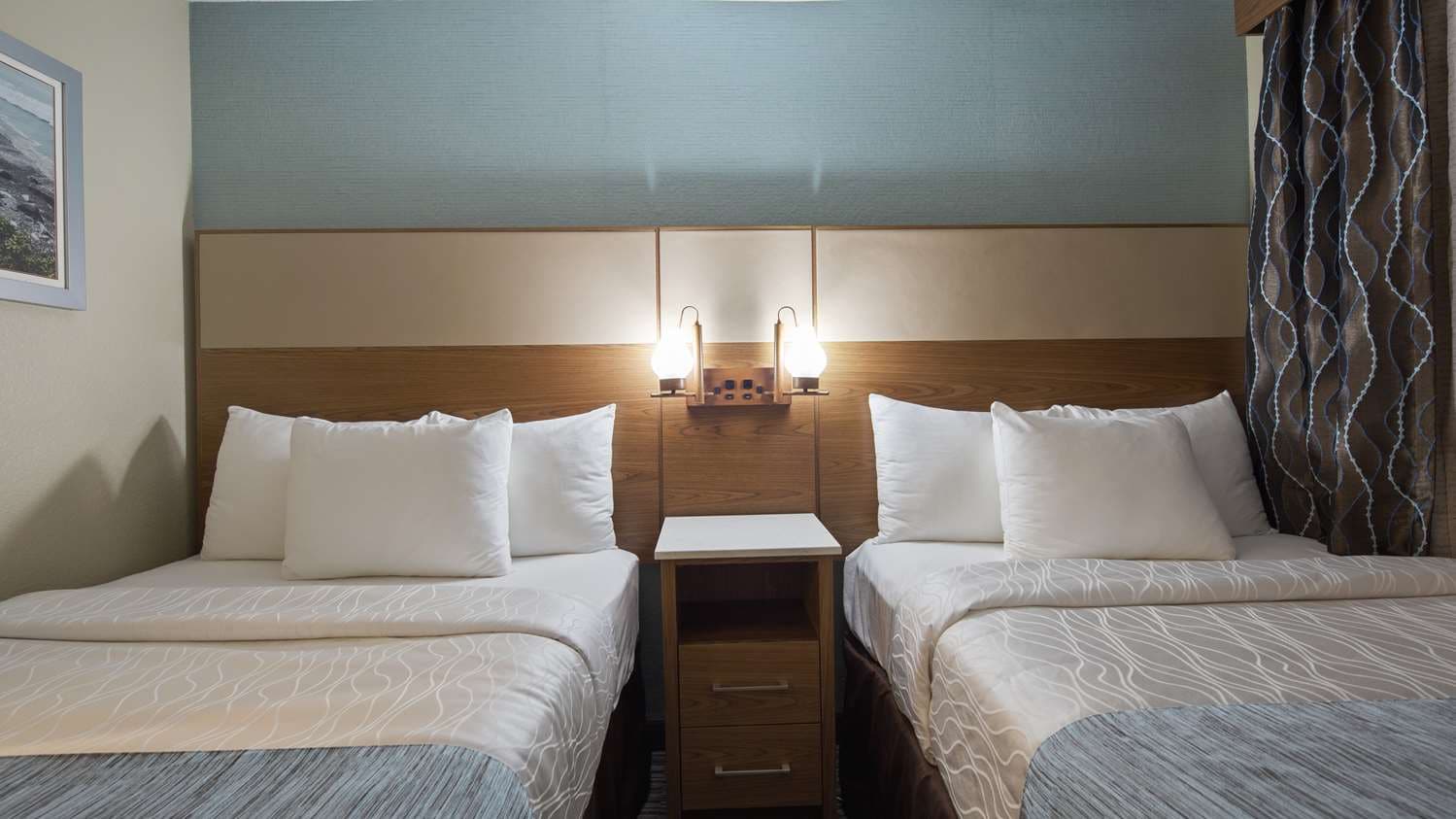 Best Western Carlsbad by the Sea | Hotel Rooms