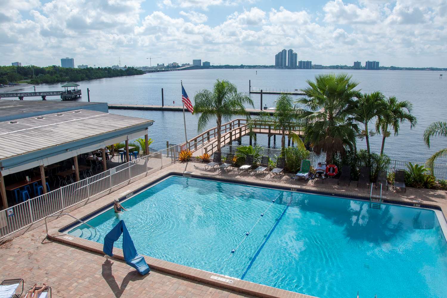 Hotel in Fort Myers | Best Western Fort Myers Waterfront