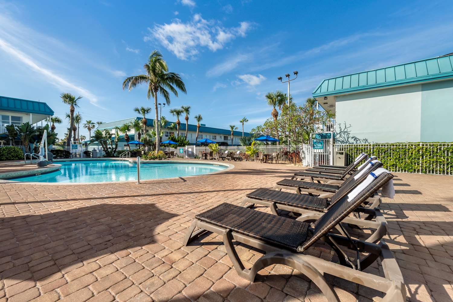Hotel in Cocoa Beach  Best Western Cocoa Beach Hotel & Suites