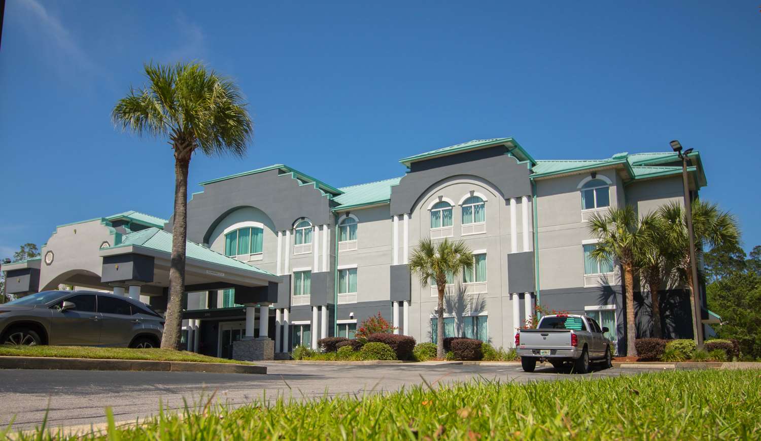 Hotel Blue Angel Inn Florida, Best Landscapers In Pensacola Fl