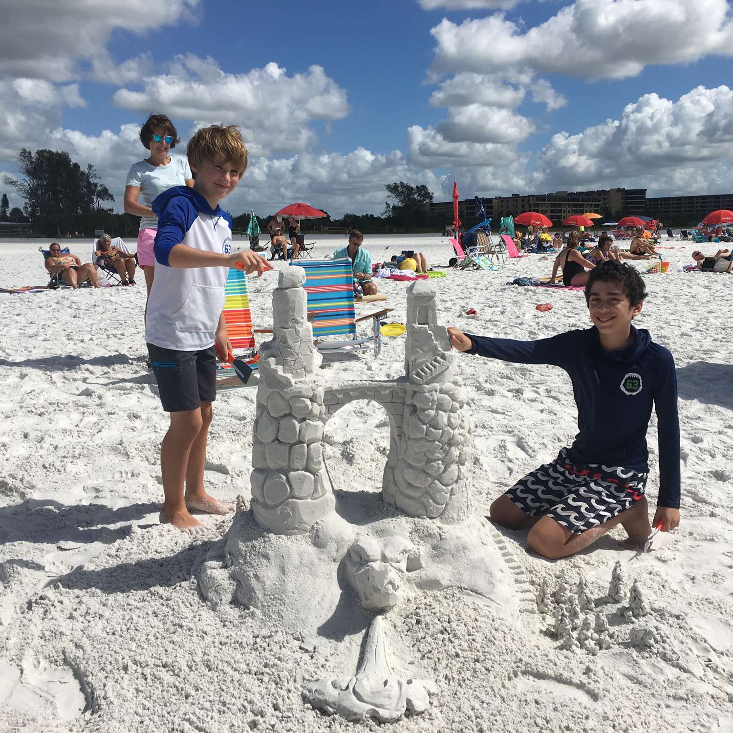 Hotel In Sarasota Beach Fl Best Western Plus Siesta Key Sand Sculpting With The Sandventure Crew Package Learn How To Build A Sandcastle Like Professional On Siesta Beach