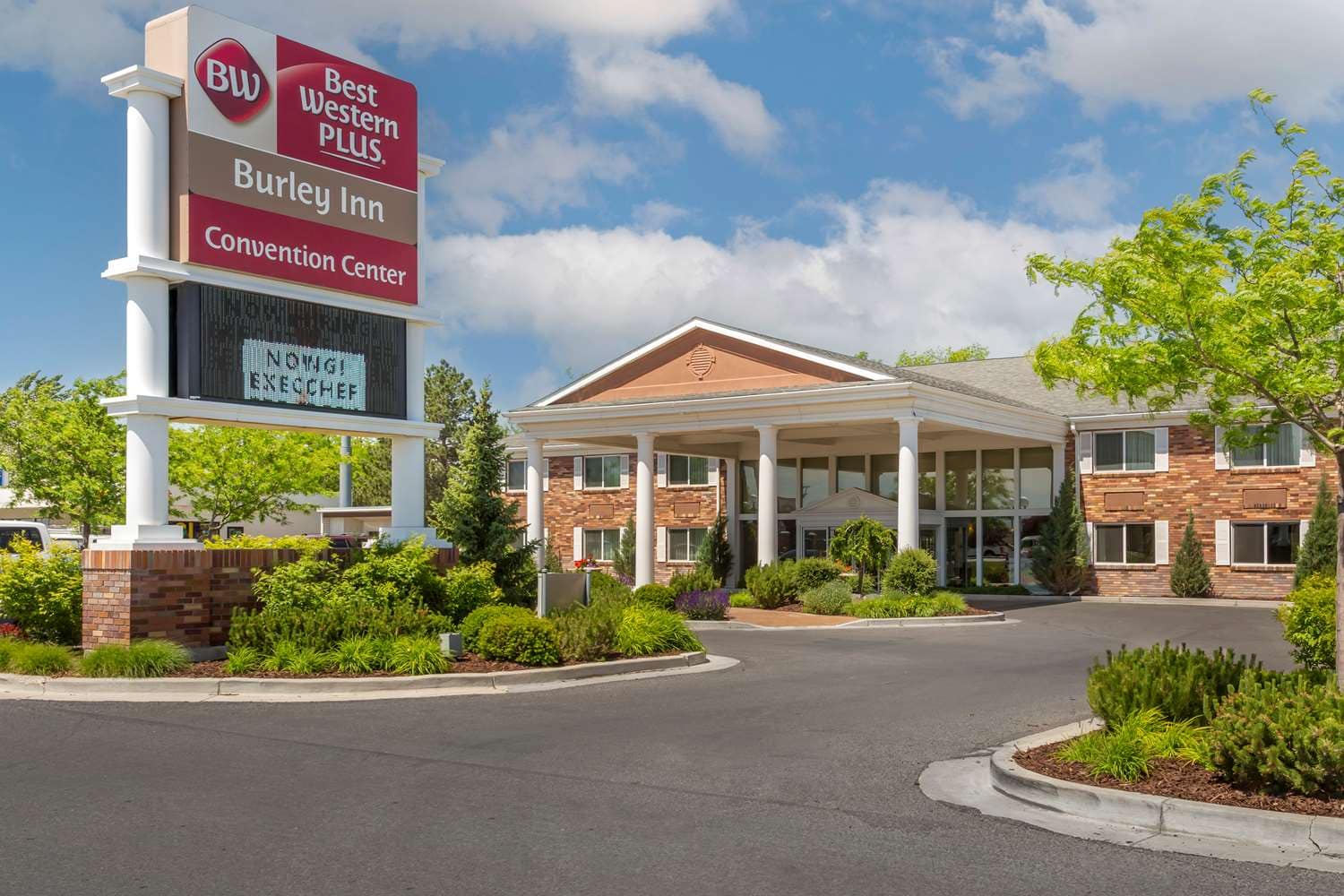 Hotel in Burley  Best Western Plus Burley Inn & Convention Center