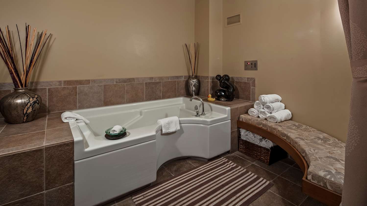 BEST WESTERN PLUS KOOTENAI RIVER INN CASINO & SPA - Updated 2024 Prices &  Hotel Reviews (Bonners Ferry, Idaho)