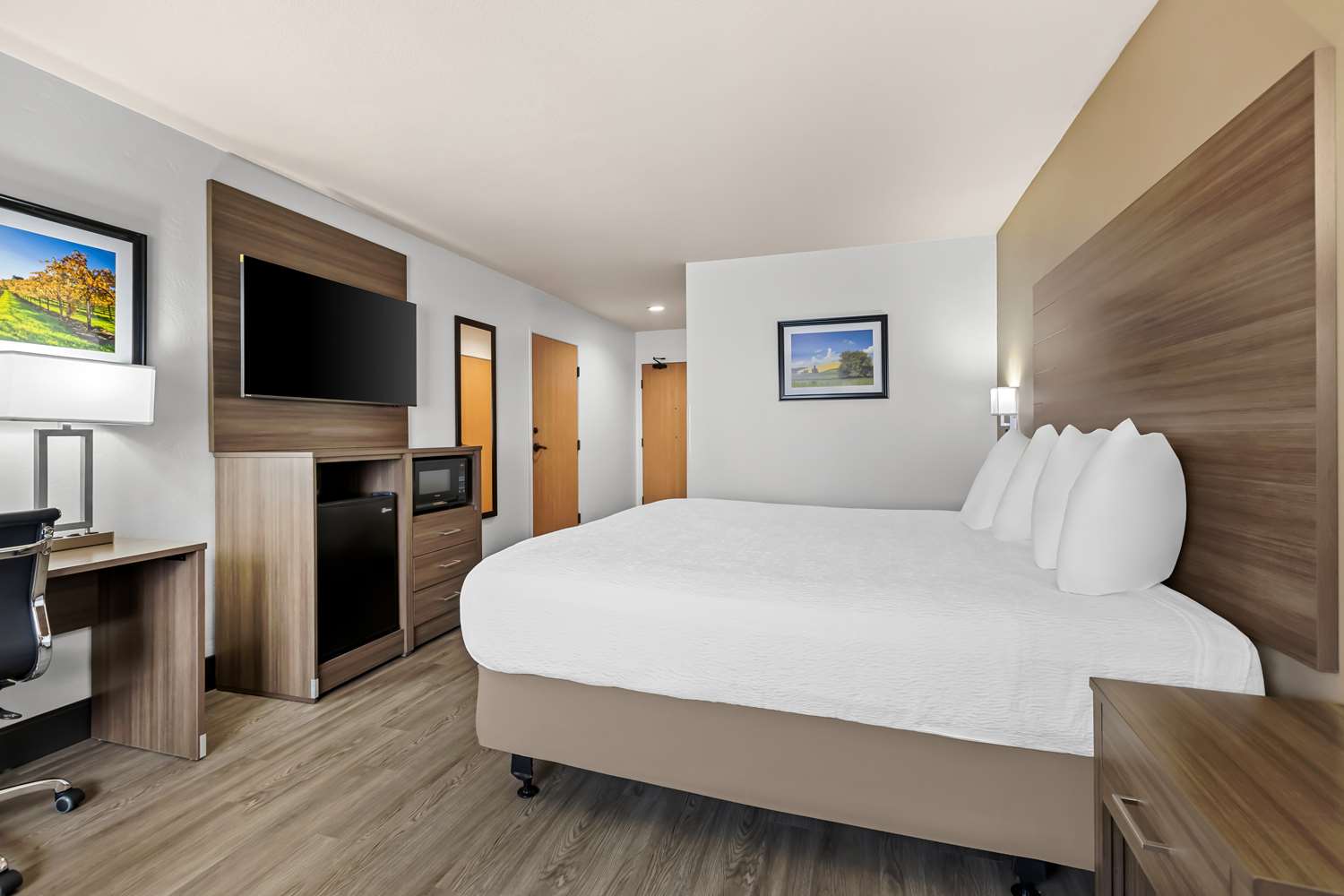 Best Western Plus Caldwell Inn & Suites | Rooms & Rates