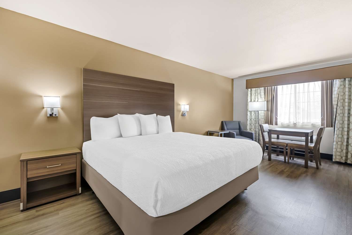 Best Western Plus Caldwell Inn & Suites | Rooms & Rates