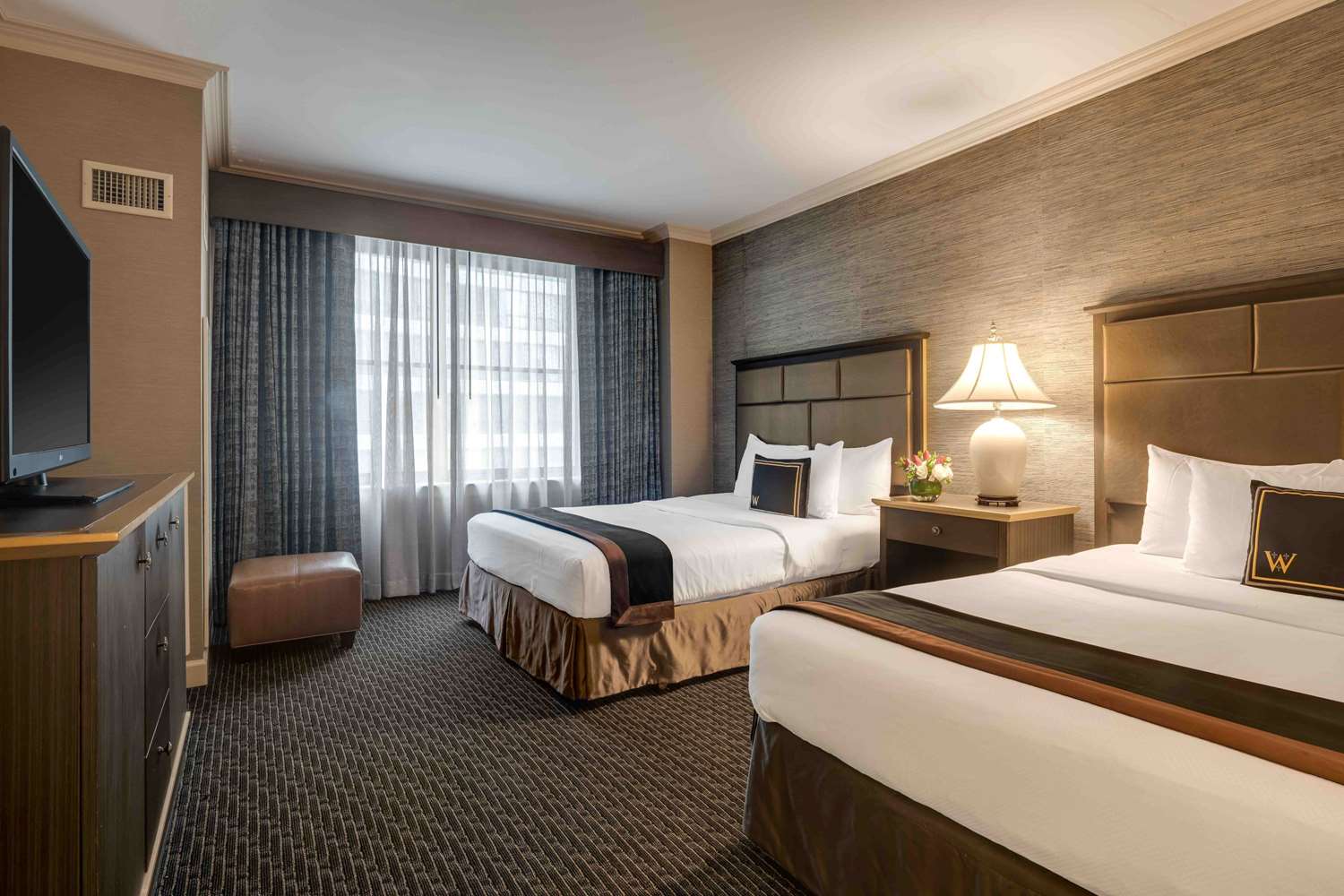 The Whitehall Hotel BW Premier Collection | Chicago Rooms & Rates