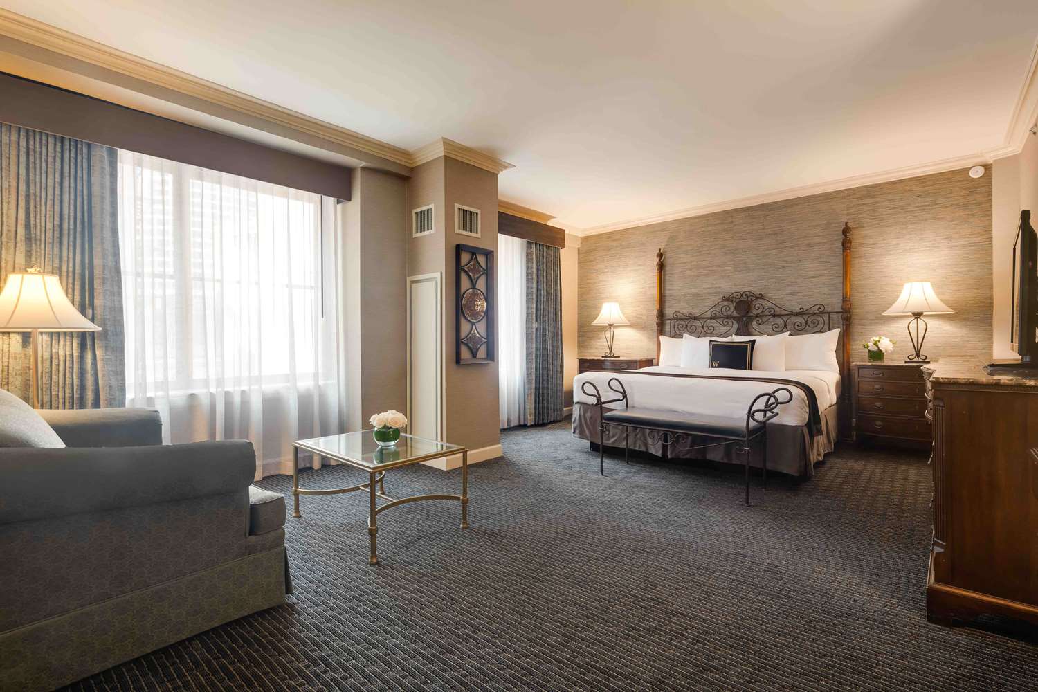 The Whitehall Hotel BW Premier Collection | Chicago Rooms & Rates
