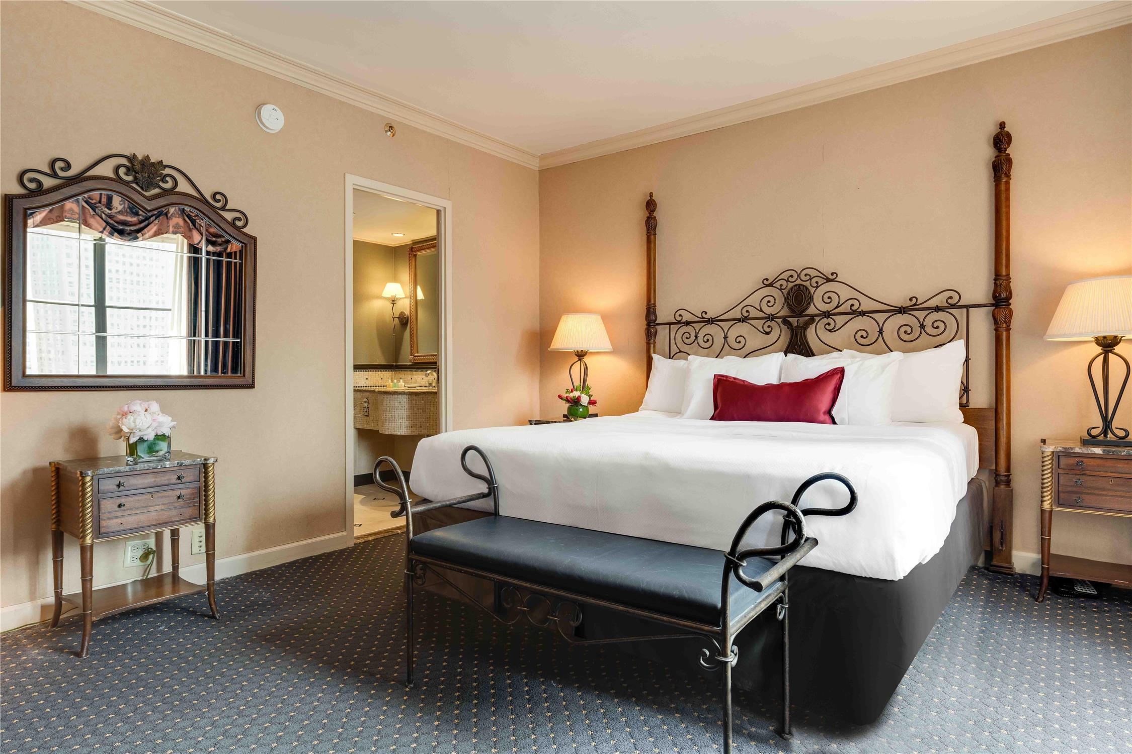 The Whitehall Hotel BW Premier Collection | Chicago Rooms & Rates