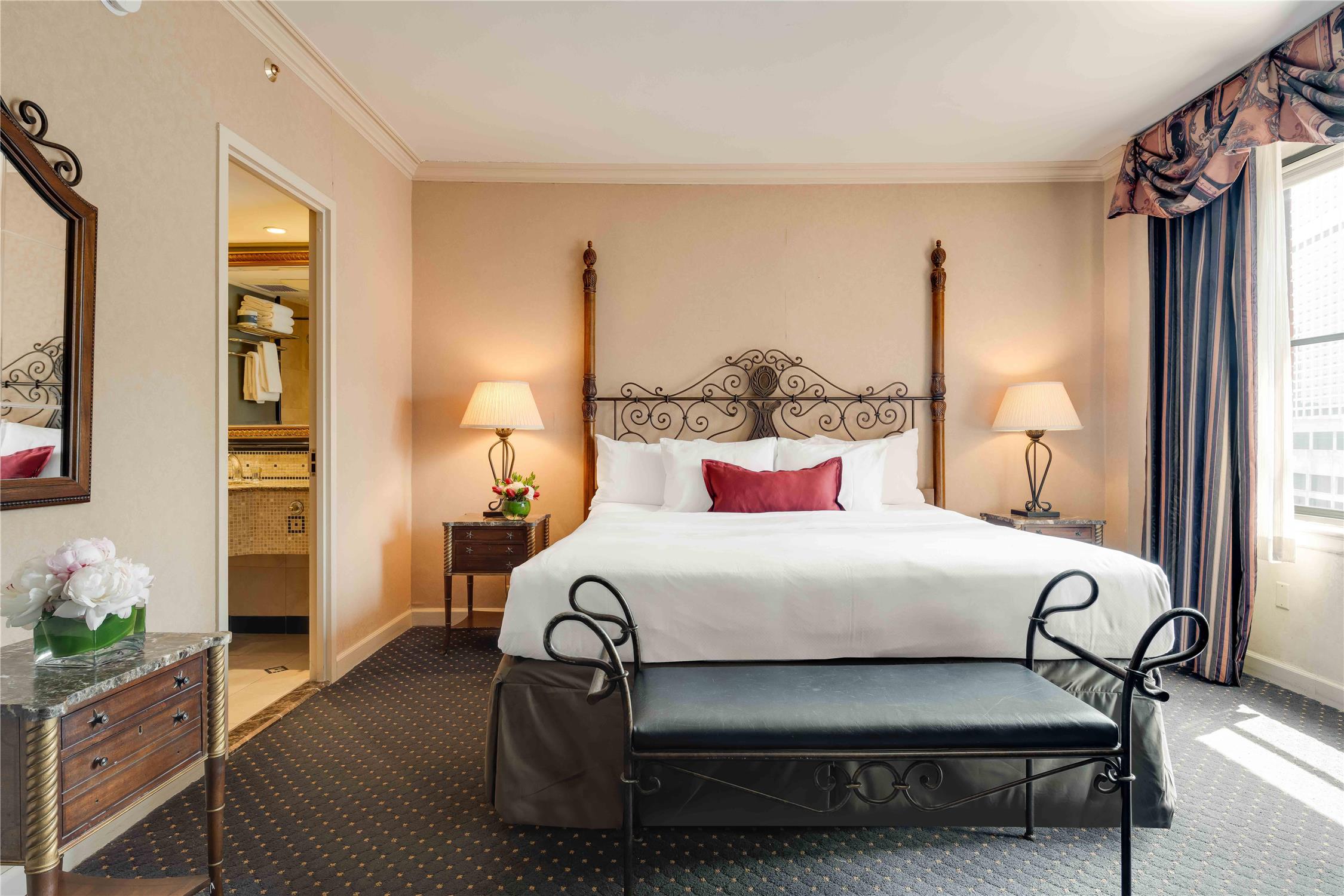 The Whitehall Hotel BW Premier Collection | Chicago Rooms & Rates
