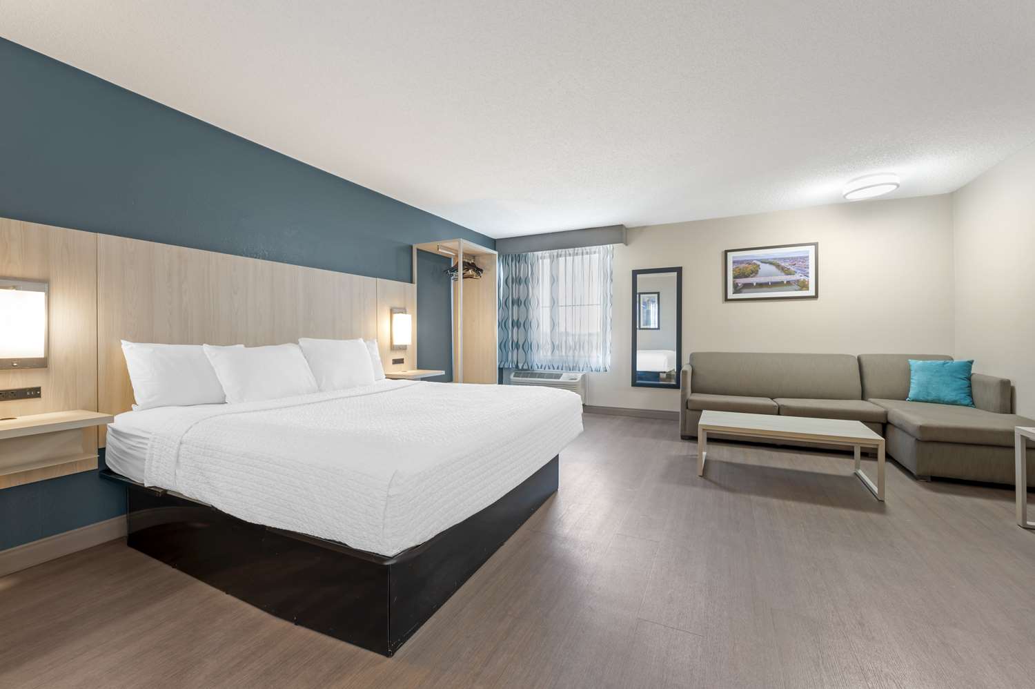 Best Western Plus Lafayette Hotel University Area