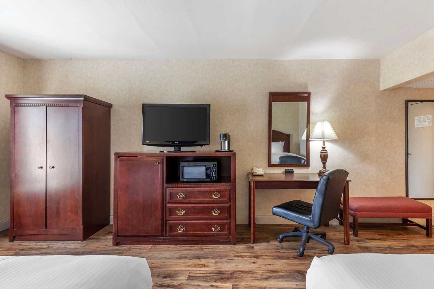 Hotel in Davenport | Best Western Plus Steeplegate Inn