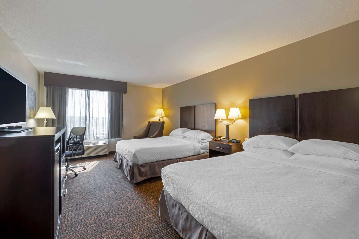 Hotel in Carter Lake  Best Western Plus Omaha Airport Inn