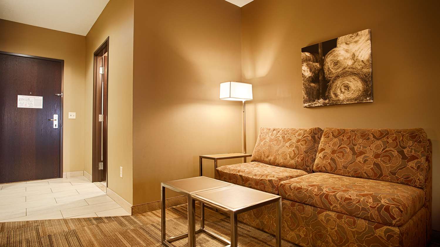 Hotel In Greensburg Ks Best Western Plus Night Watchman Suites With Sofa Bed