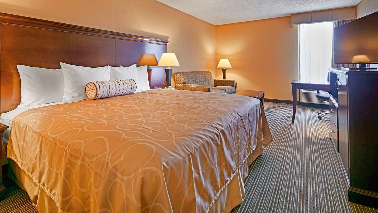 hotels in hopkinsville ky with jacuzzi in room - Karon Rauch