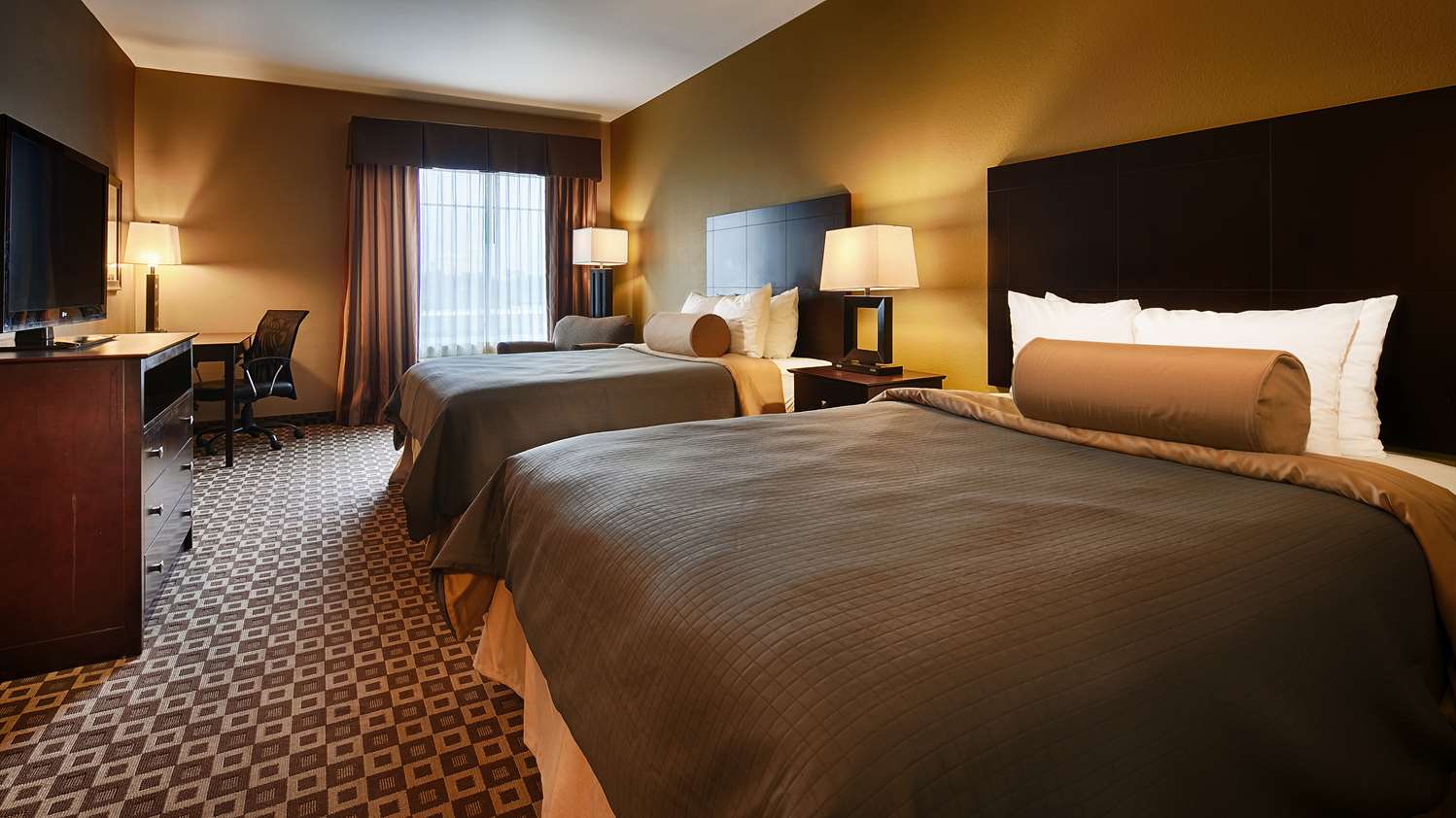 Chalmette Hotels Best Western Plus Hotel Near Need More E Ask About Of 2 Queen Bed Rooms