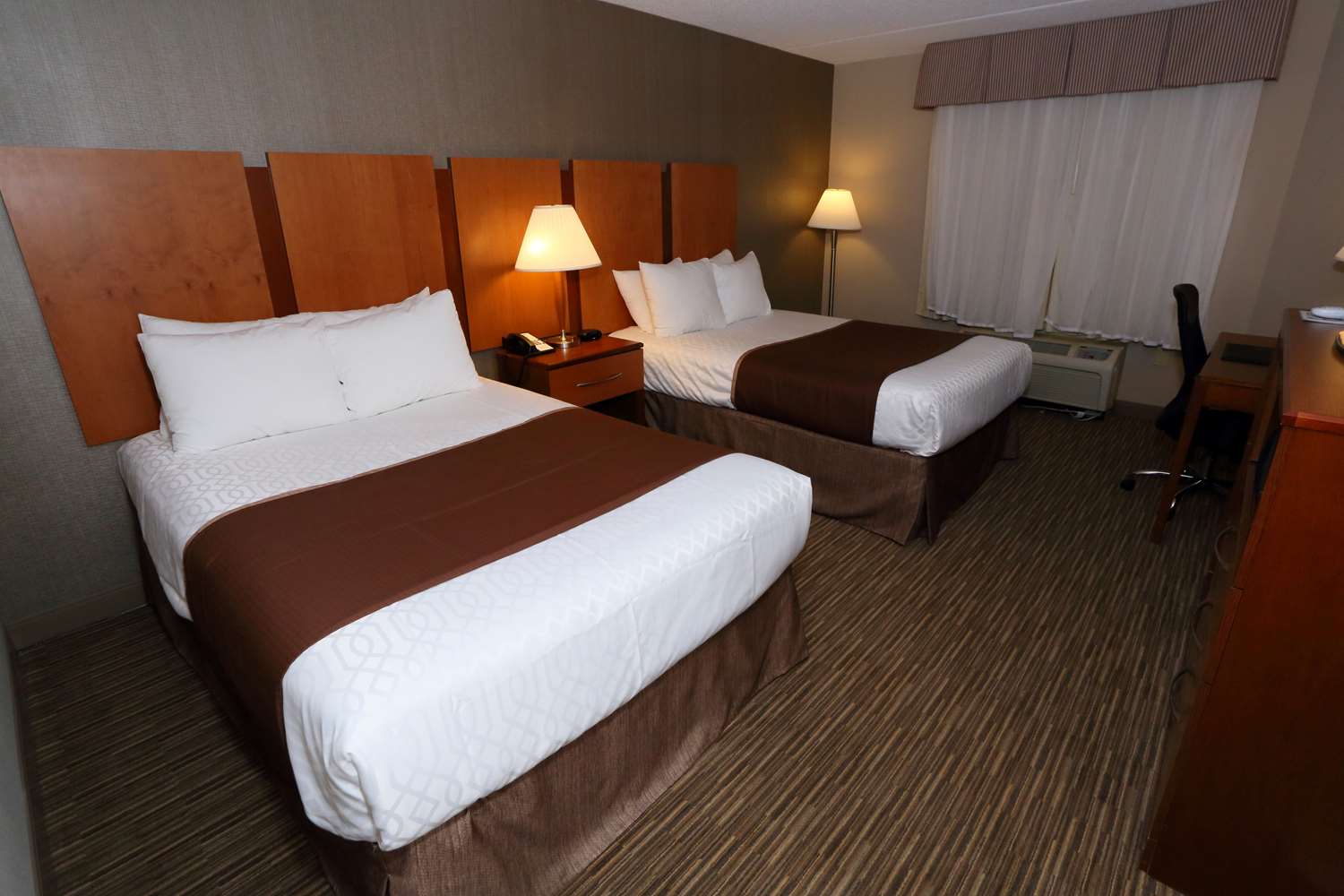 La Plata Hotels Best Western Inn Mir Touring The Area With A Close Friend Book Our Convenient Two Double Standard