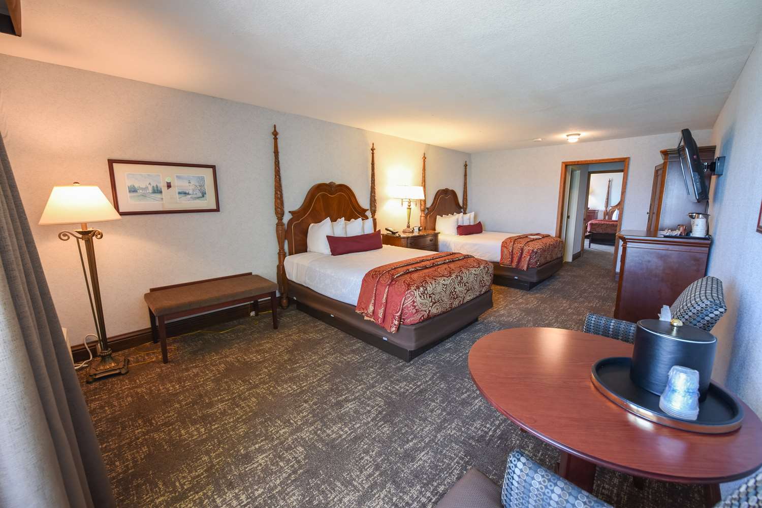 Hotel in Mackinaw City | Best Western Plus Dockside Waterfront Inn