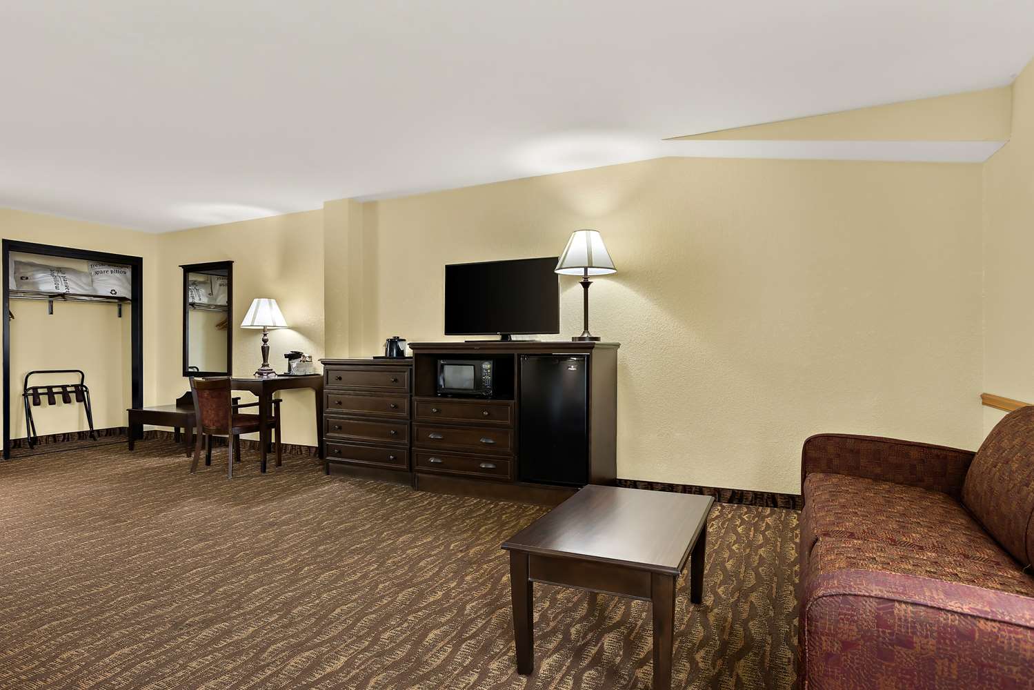 Hotel in Branson | Best Western Center Pointe Inn