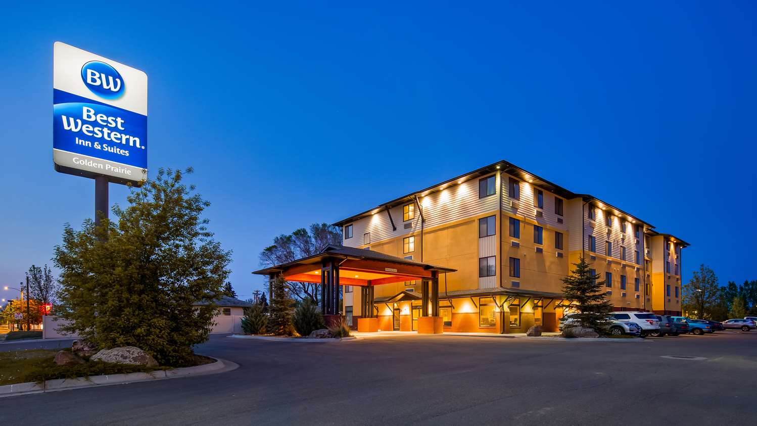 Best Western Golden Prairie Inn & Suites Hotel Rooms