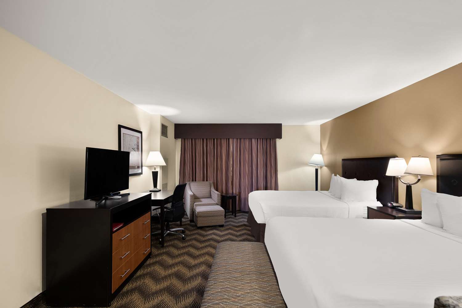 Hotel in Winnemucca | Best Western Plus Gold Country Inn