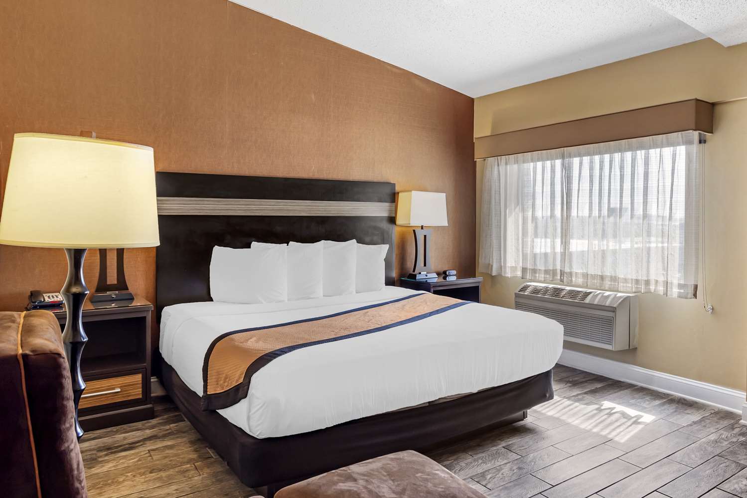 Hotel in Newark | Best Western Plus Newark Airport West