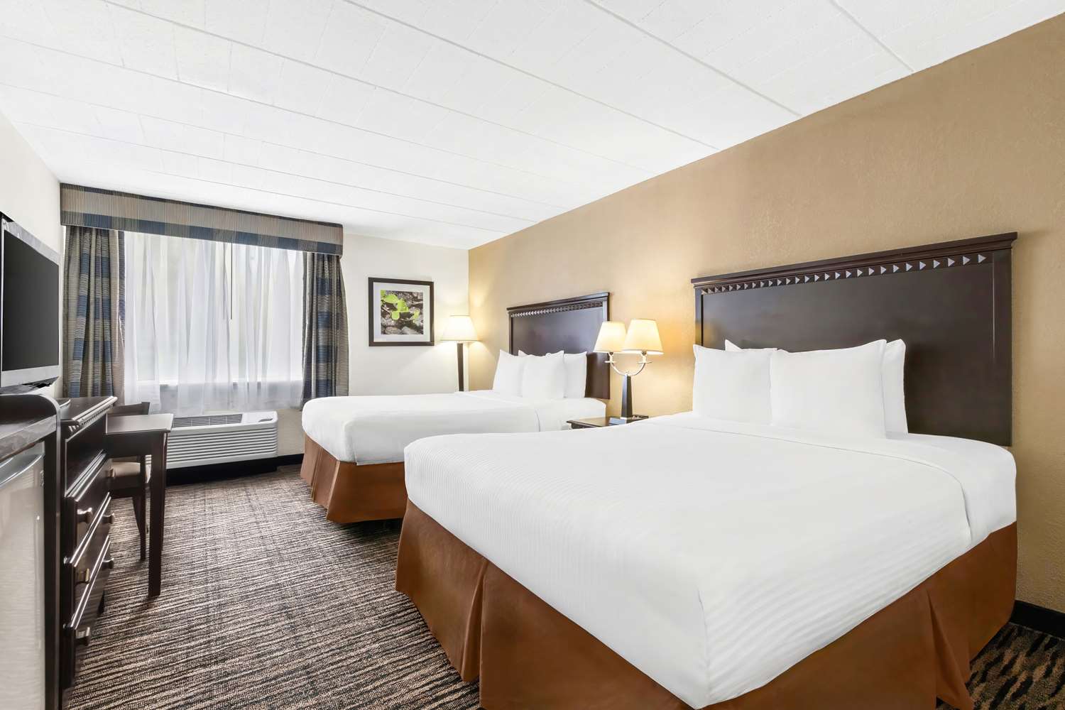 Hotel Room Hotels Down The Jersey Shore Rooms Suites At Asbury