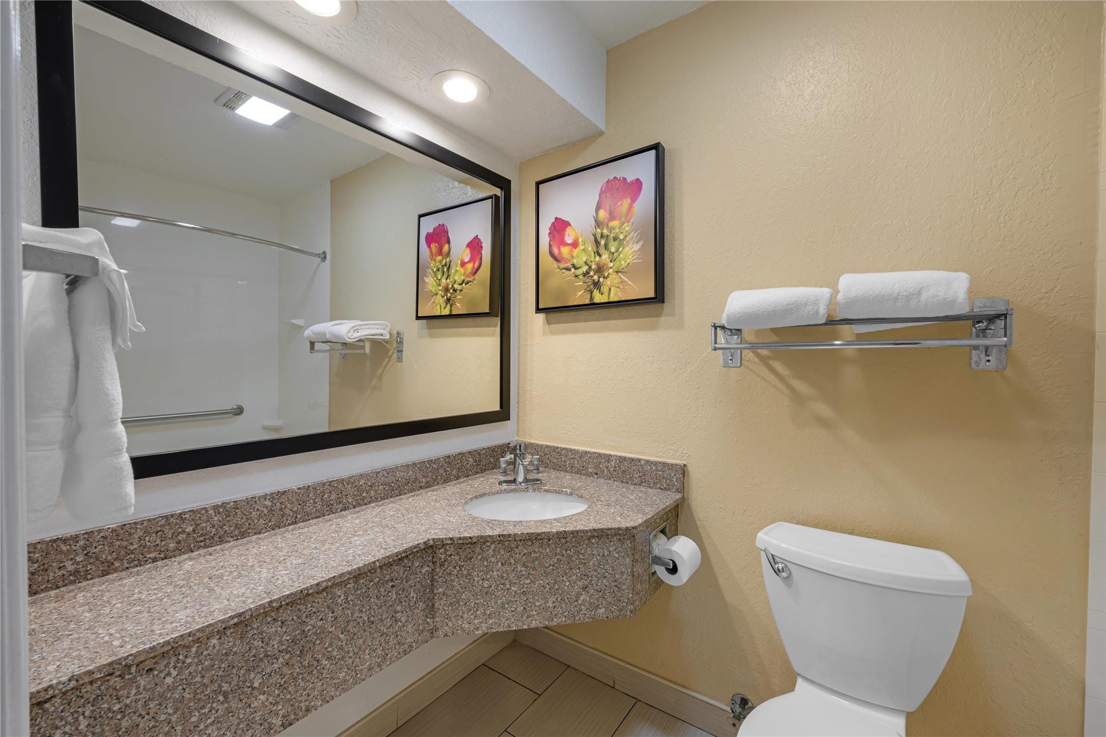 Best Western Santa Rosa Inn | Rooms & Rates